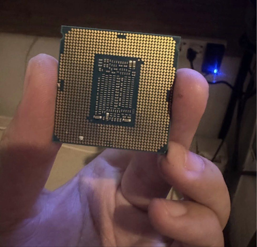Intel CPU Processor i5 8400 (Category: Desktops) located in Caloocan City. Submitted by aldhie026 (Listing ID 1463680812, Image 1). Description: - Intel CPU processor - Pins visible on the back - Desktop computer component - Tested and working well - Selling because of system upgrade.