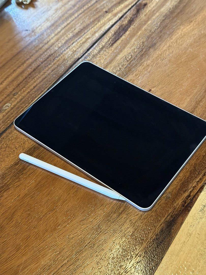 Ipad air 5th gen with apple pencil (Category: iPad) located in Taytay. Submitted by ayin12 (Listing ID 1463630449, Image 3). Description: Ipad air 5th gen wifi only Inclusions; With Box and receipt Paperbag Free case Logitech wireless keyboard and mouse Meet up: taytay area.