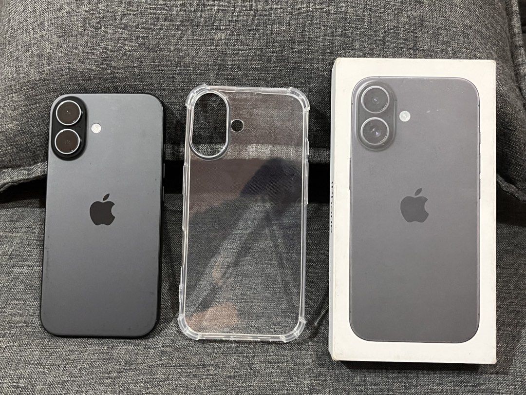 Iphone 16 256gb (Category: iPhone 16 Series) located in Rizal. Submitted by tgromn (Listing ID 1463700599, Image 1). Description: For sale iPhone 16 256gb black Vc/a variant (Canada) 80% bh no sim restriction no issue no history of repair has minimal scratches and dent W/ original box pass sa lowballers San mateo, Rizal location📍 open for meetup around San Mateo.