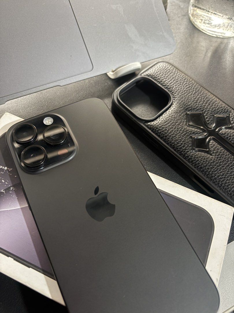Iphone 16 Pro Max 256gb - US Variant - Complete Package (Category: iPhone 16 Series) located in Antipolo. Submitted by taycoowen77755 (Listing ID 1463559857, Image 2). Description: Swap or Sale IPHONE 16 Pro Max in Black Titanium - 256Gb - No issue - No dents - Good condition - Good as new - pwede pa sa maarte - unlimited check - 99% battey health 190+ cycle count - ALL WORKING - PERSONAL USED - 100% condition rate Note : Us variant esim only wif