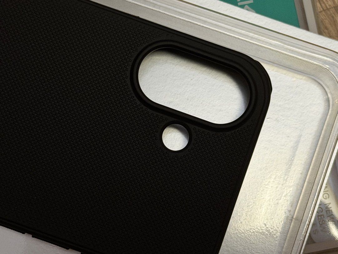 Iphone 17 Nillkin Super Frosted Shield Pro (Category: Cases & Sleeves) located in Mandaluyong City. Submitted by kuromi_morie (Listing ID 1463739370, Image 3). Description: Brand new I got iphone 17 Pro, I bought this case kasi akala ko iphone 17 ang mabibili kong phone. .