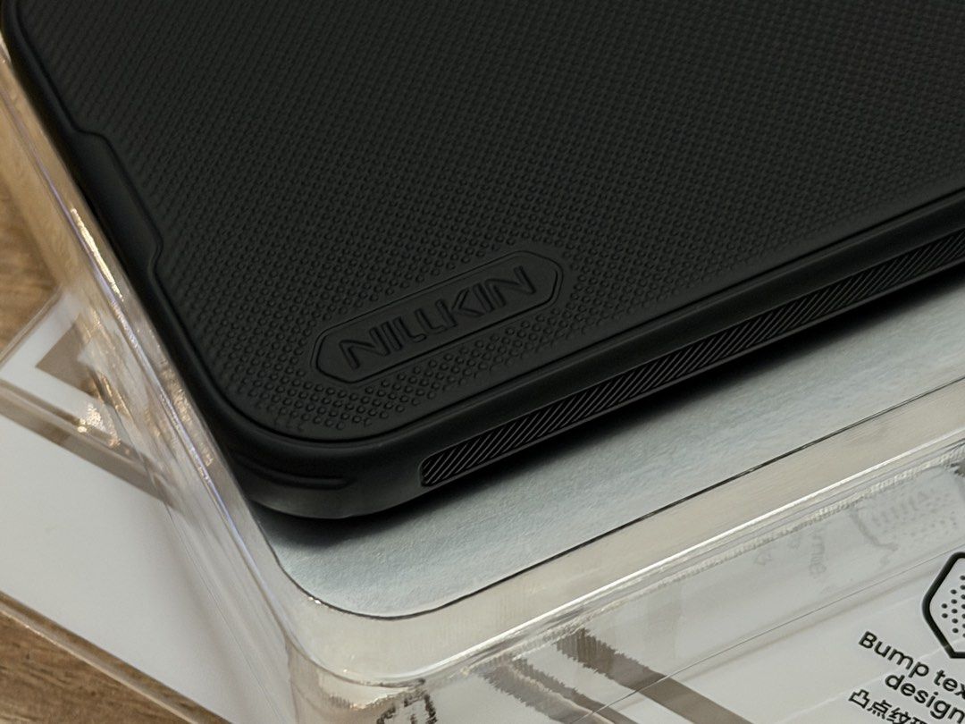 Iphone 17 Nillkin Super Frosted Shield Pro (Category: Cases & Sleeves) located in Mandaluyong City. Submitted by kuromi_morie (Listing ID 1463739370, Image 2). Description: Brand new I got iphone 17 Pro, I bought this case kasi akala ko iphone 17 ang mabibili kong phone. .