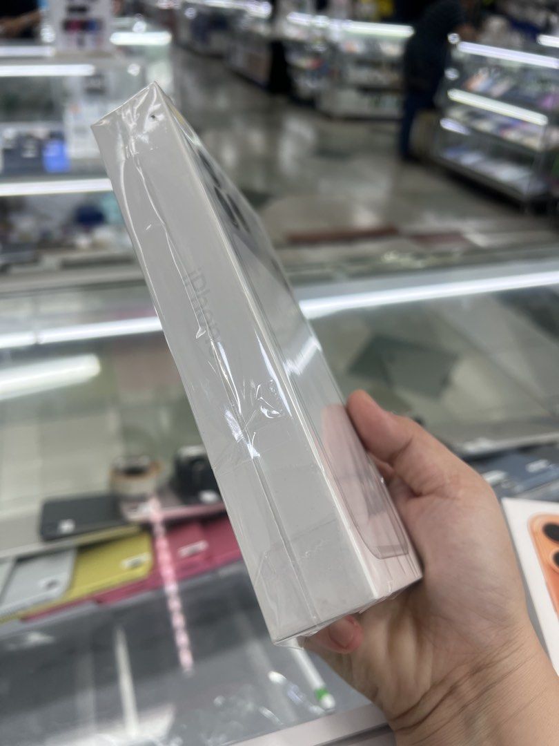 Brand new iPhone 17 Pro Max 512GB (Sealed Box) (Category: iPhone 17 Series) located in San Juan City. Submitted by leah_gadgets (Listing ID 1463612220, Image 2). Description: - Brand New iPhone 15 Pro Max - Sealed in Original Packaging - Unopened - Latest Apple Technology - Ideal for Upgrading or Gifting - limited stock only! - Message for Inquiries Come and visit our physical store @ Greenhills shopping center mall XA -21 LEAH GADGETS .