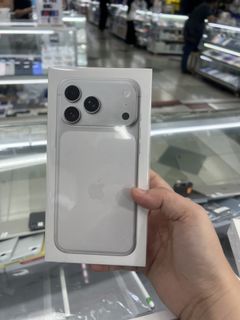 (Category: ) located in . Submitted by leah_gadgets (Listing ID 1463612220, Image 1). Description: .