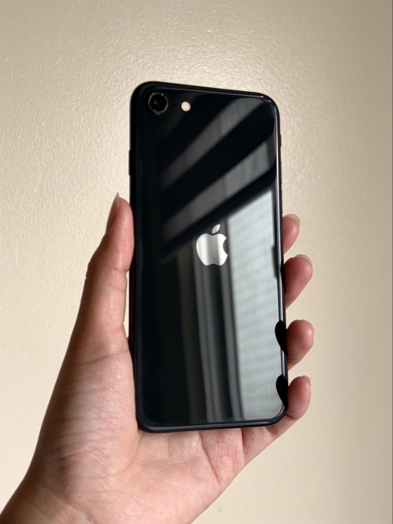 iPhone SE 64GB (🔒Smart-locked) (Category: iPhone SE Series) located in Quezon City. Submitted by mackrm (Listing ID 1463604484, Image 3). Description: GOOD condition (no hidden repairs. no major scratches. no defects) All working (PIN, Speakers, Volume, Cameras, etc.) 🔋85% Batt Health PM ME!.