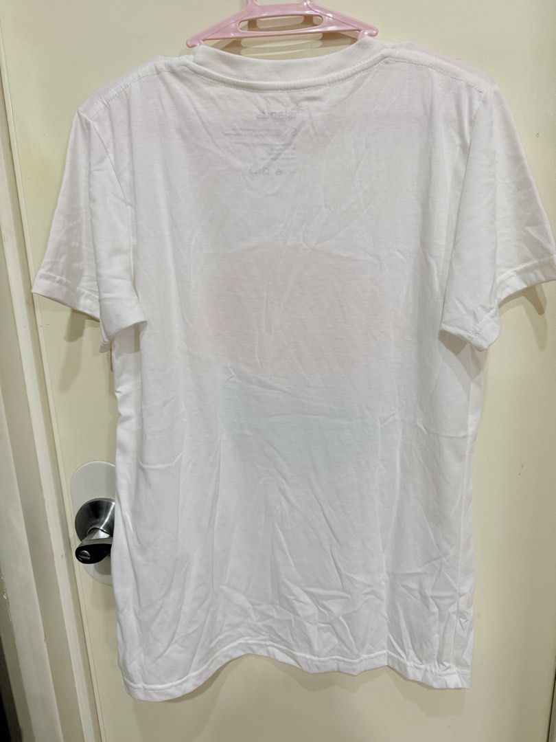 Islands Boracay tshirt (Category: Tshirts & Polo Shirts ) located in Manila. Submitted by hellokittyjhoe (Listing ID 1463698235, Image 2). Description: Bought in Boracay but gave me wrong size.