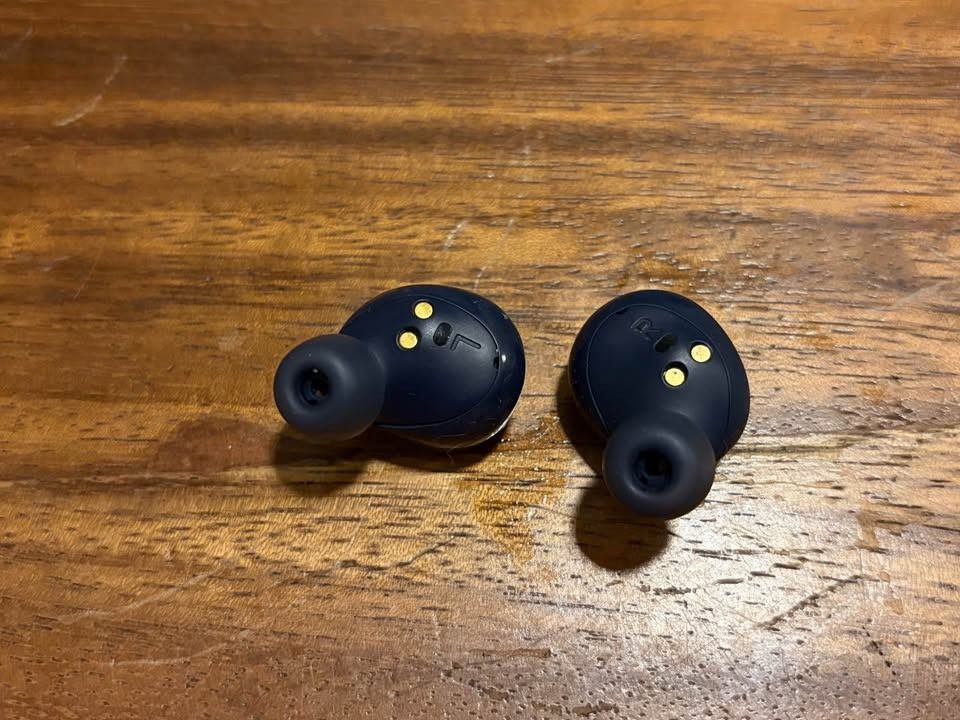 Jabra Elite 8 Active (Category: Earphones) located in Makati City. Submitted by spotcel (Listing ID 1463560262, Image 3). Description: Selling my Jabra Elite 8 Active. Great all-around wireless earbuds, especially for workouts, running, cycling, and everyday use. ✅ 100% working ✅ Dolby Audio ✅ Active Noise Cancellation (ANC) ✅ HearThrough mode ✅ Very durable / sweat & water resistant ✅ Secure fit for workouts ✅ Charging case included ✅ Original b