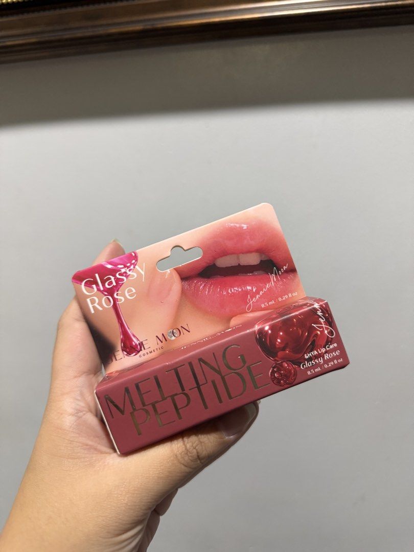 Jennie Moon Lipgloss (Category: Makeup) located in Batangas. Submitted by stopandshopforluxury (Listing ID 1463737190, Image 1). Description: .