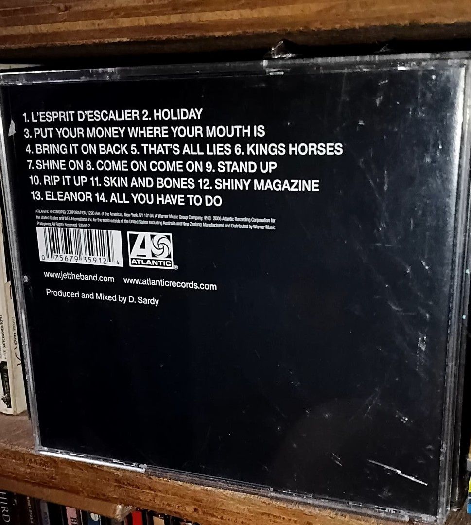 JET Shine On CD (Category: CDs & DVDs) located in Quezon City. Submitted by dancatz (Listing ID 1463689902, Image 3). Description: □ P 350.00 - JET's 'Shine On' album - Released in 2006 - Includes popular tracks like 'Holiday', 'Put Your Money Where Your Mouth Is', and 'Shine On' - Full tracklist available in photos - Perfect for fans of great rock music LFB Seller's location : Brgy. Sta. Teresita Quezon City Please DM for more details Payment Mo