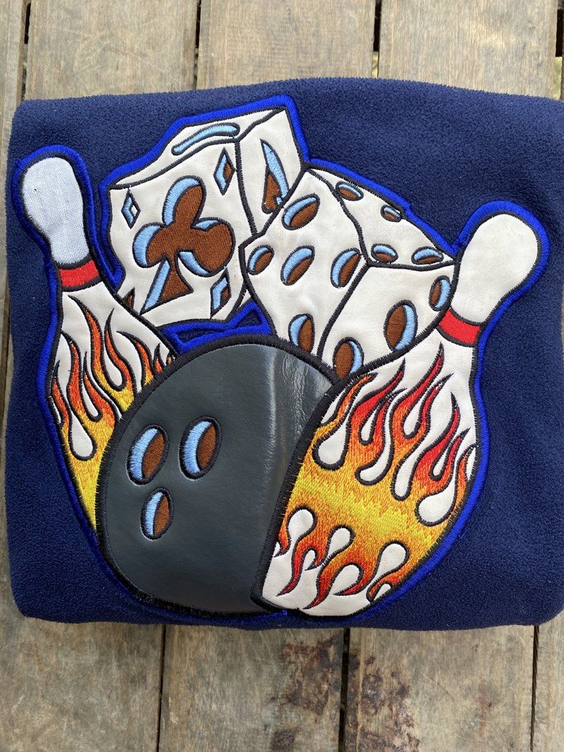 JNCO BOWLING DICE (Category: Tshirts & Polo Shirts ) located in Manila. Submitted by bottomswrldwidev2 (Listing ID 1463675247, Image 1). Description: 📍JNCO BOWLING DICE tag L Condi: 9.5/10 - goodcondi.