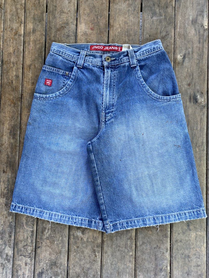 JNCO BULLDOG (Category: Shorts) located in Manila. Submitted by bottomswrldwidev2 (Listing ID 1463675015, Image 2). Description: 📍JNCO BULLDOG tag 31 Condi: 9/10 - distress, pinhole, paint stain.