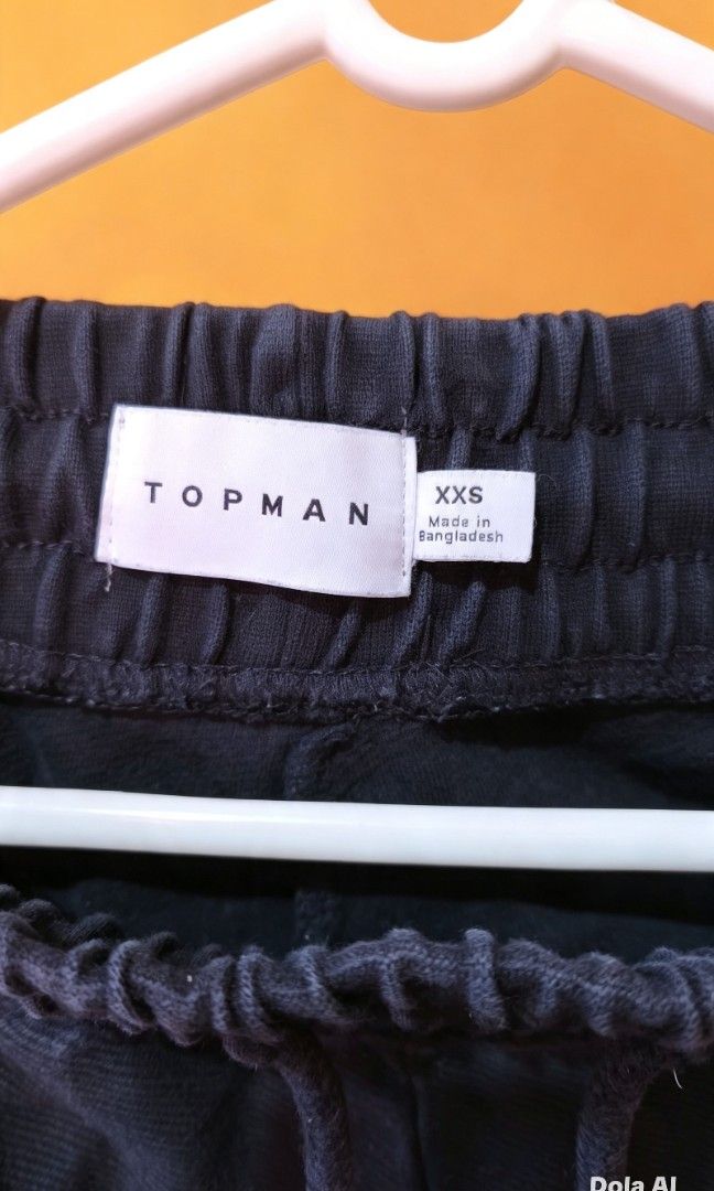 Jogger Pants Black (Category: Joggers) located in Bacoor. Submitted by kaykay858 (Listing ID 1463669646, Image 2). Description: Sobrang ganda pa nito. Alagang alaga ng gumamit! Slightly used at mabango hindi amoy ukay ukay. Personal use and very maarte ang may ari 🤣 No damages!!! Slightly negotiable! DM ME..