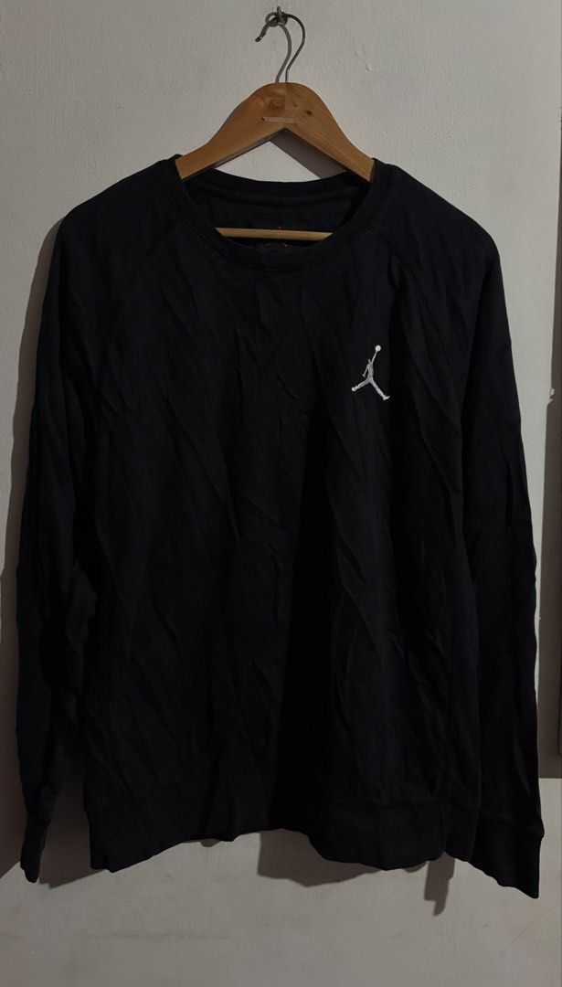 Jordan Brand Crewneck Sweatshirt (Category: Coats, Jackets and Outerwear) located in Naga. Submitted by ajrc.shop (Listing ID 1463709497, Image 1). Description: Jordan crewneck ✅Size: Xxl on tag(fit to large) ✅Width: 22.5 ✅Length: 27 ✅Color Rate: 9/10 ✅Issue: None ✅Need Wash ✅Location: Bicol Naga City, Camarines Sur ✅Courier: J&T Express/Flash Express ✅MOP: Gcash only.