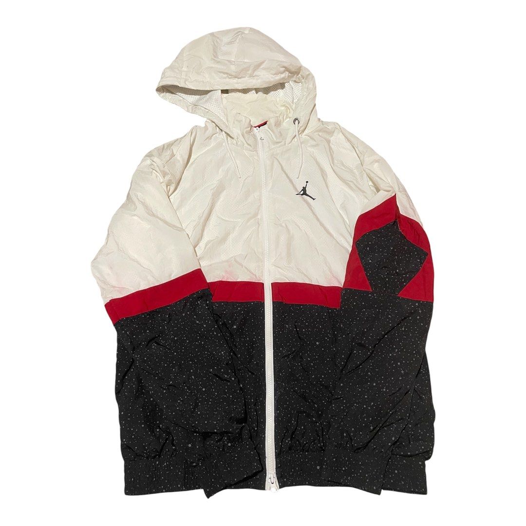jordan diamond (Category: Coats, Jackets and Outerwear) located in Iligan City. Submitted by yolkfinds (Listing ID 1463734710, Image 1). Description: 24 width 28 length check pictures for details.