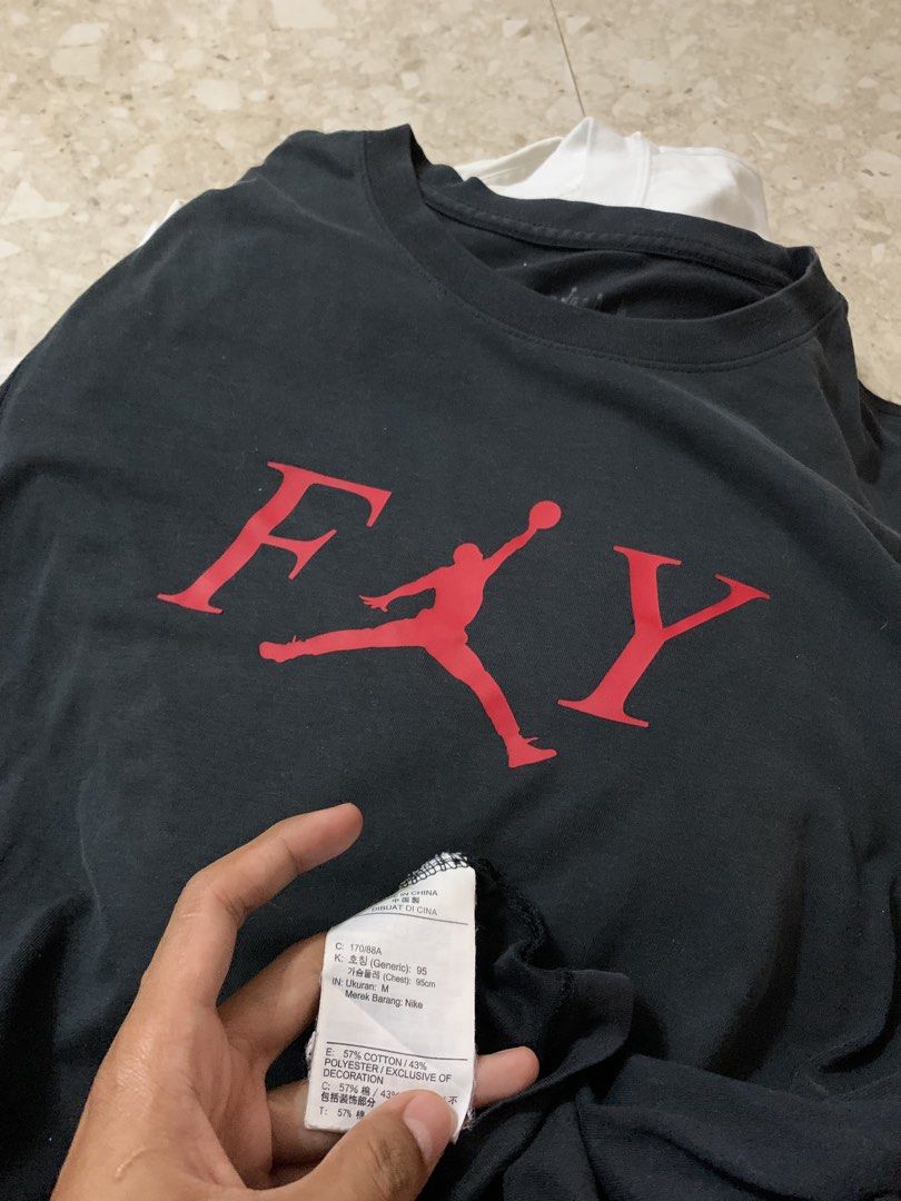 Jordan Fly No issue excellent condition (Category: Tshirts & Polo Shirts ) located in Aloran. Submitted by k-thrift (Listing ID 1463674676, Image 2). Description: Jordan Fly. Size-M Dimes: W18 L25.5 Issue-Non Color rate 9/10 Mop: Gcash/cash Shipping method: J&T/Meet up.