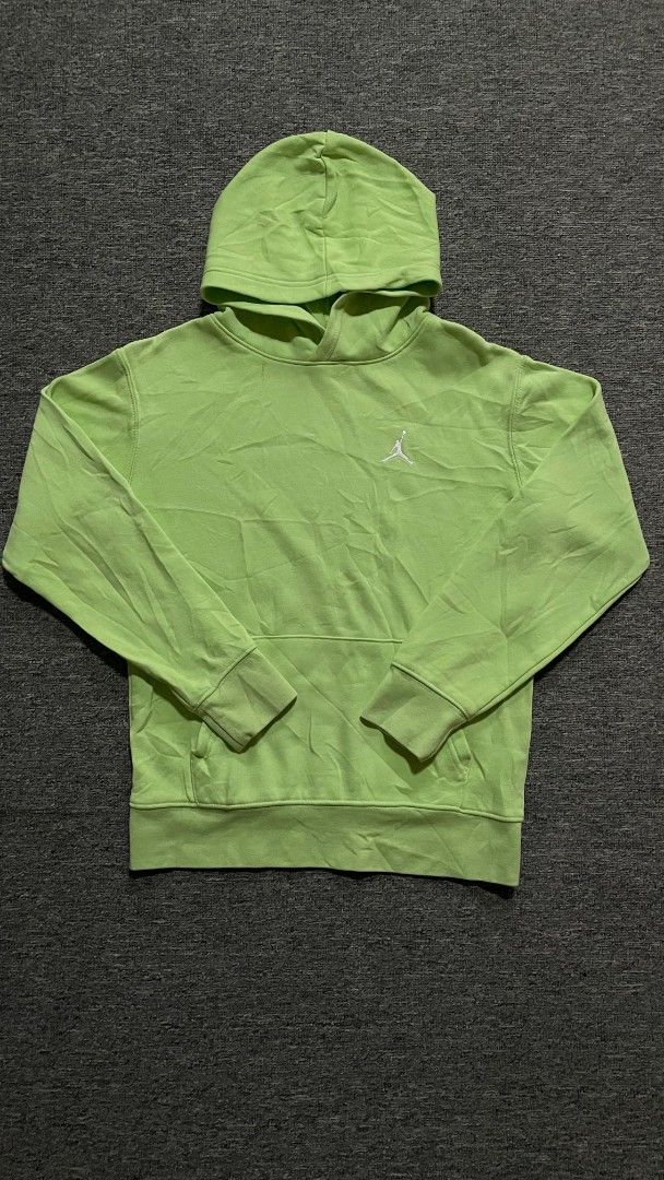Jordan Hoodie Lime Green (Category: Hoodies) located in Manila. Submitted by jusss121 (Listing ID 1463603722, Image 1). Description: Width 18 Length 23 Good condition Need wash only DM💌.