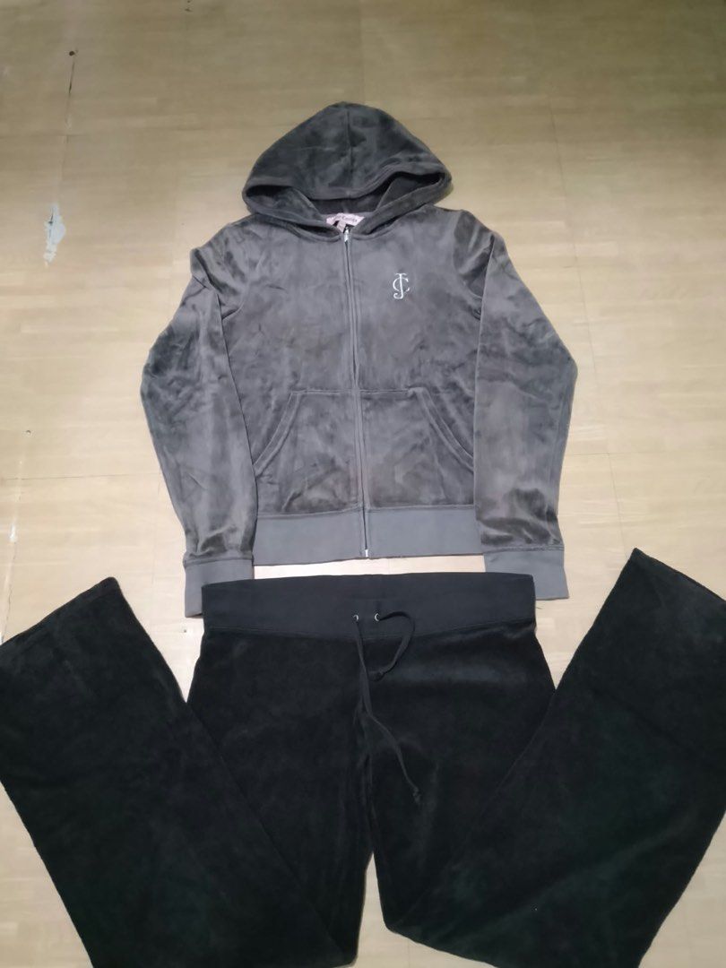 Juicy Couture (Category: Coats, Jackets and Outerwear) located in Manila. Submitted by retrohunnid06 (Listing ID 1463658355, Image 1). Description: .