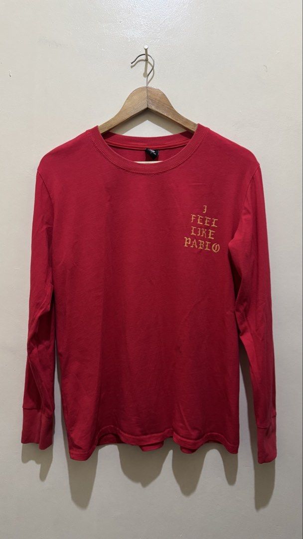 Kanye West i feel like pablo (Category: Tshirts & Polo Shirts ) located in Makati City. Submitted by renkill (Listing ID 1463575015, Image 1). Description: Size large Very good condition .