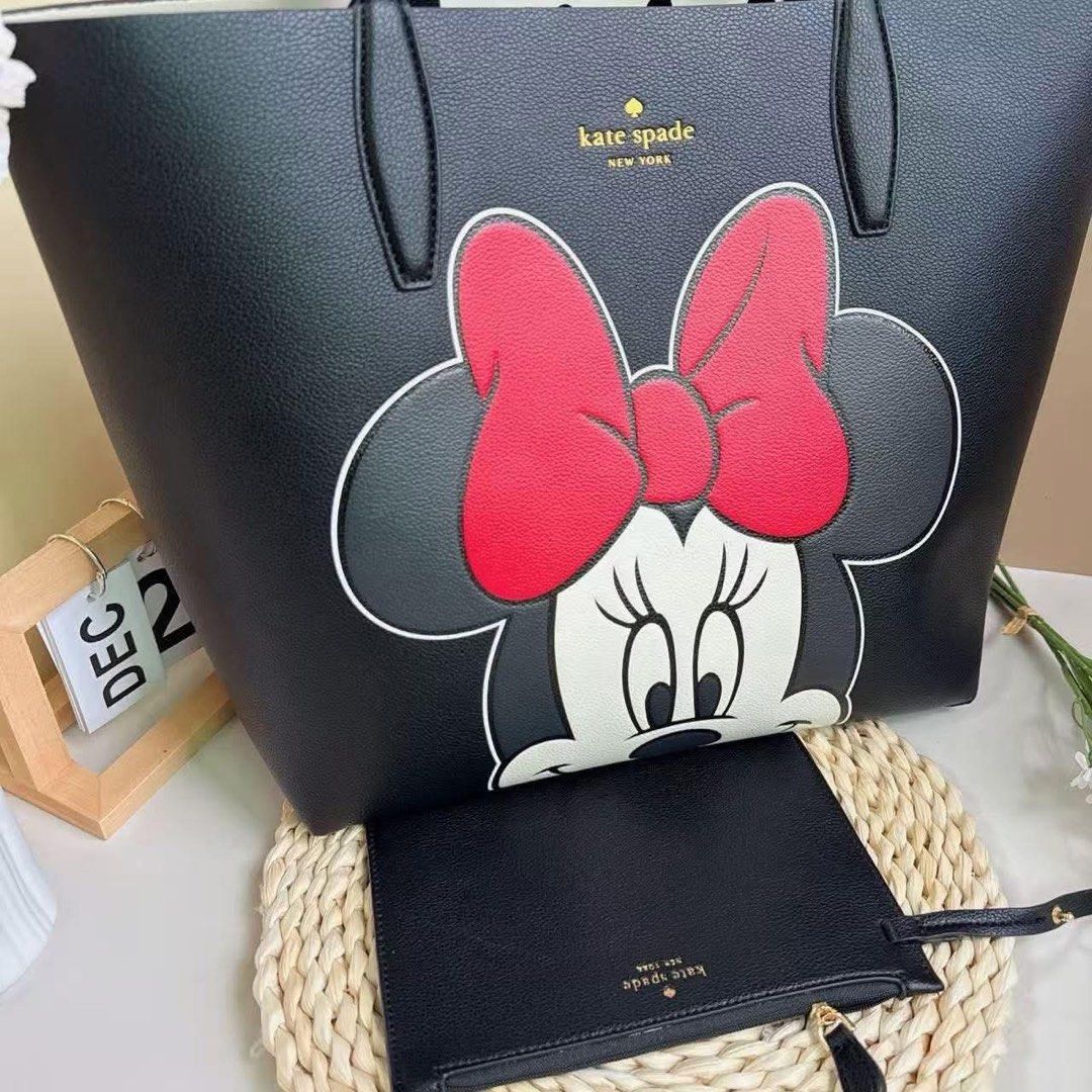 Kate Spade Minnie Mouse Reversible Tote (Category: Shoulder Bags) located in Binan City. Submitted by pinkykeenshop (Listing ID 1463734109, Image 2). Description: .