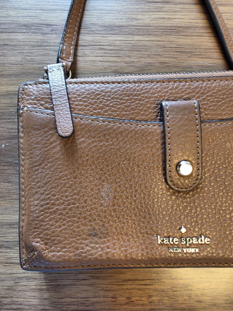 kate spade new york camera bag (Category: Camera Bags & Carriers) located in Pasig City. Submitted by peyuhnis (Listing ID 1463694703, Image 3). Description: .
