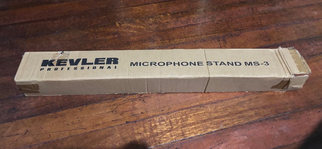 KEVLER MS-3 Microphone Stand (Category: Microphones) located in Manila. Submitted by shirothebunbun (Listing ID 1463693365, Image 1). Description: KEVLER MS-3 Microphone Mic Stand Tripod with Boom Arm, Adjustable Height Overview: Sturdy and durable mic stand with non slip rubber tripod base Heavy duty steel for full support Adjustable height, angle, tripod legs base Tripod mic stand closed: 8.5 × 7 × 75 cm Base to top height: max approx. 125cm (a