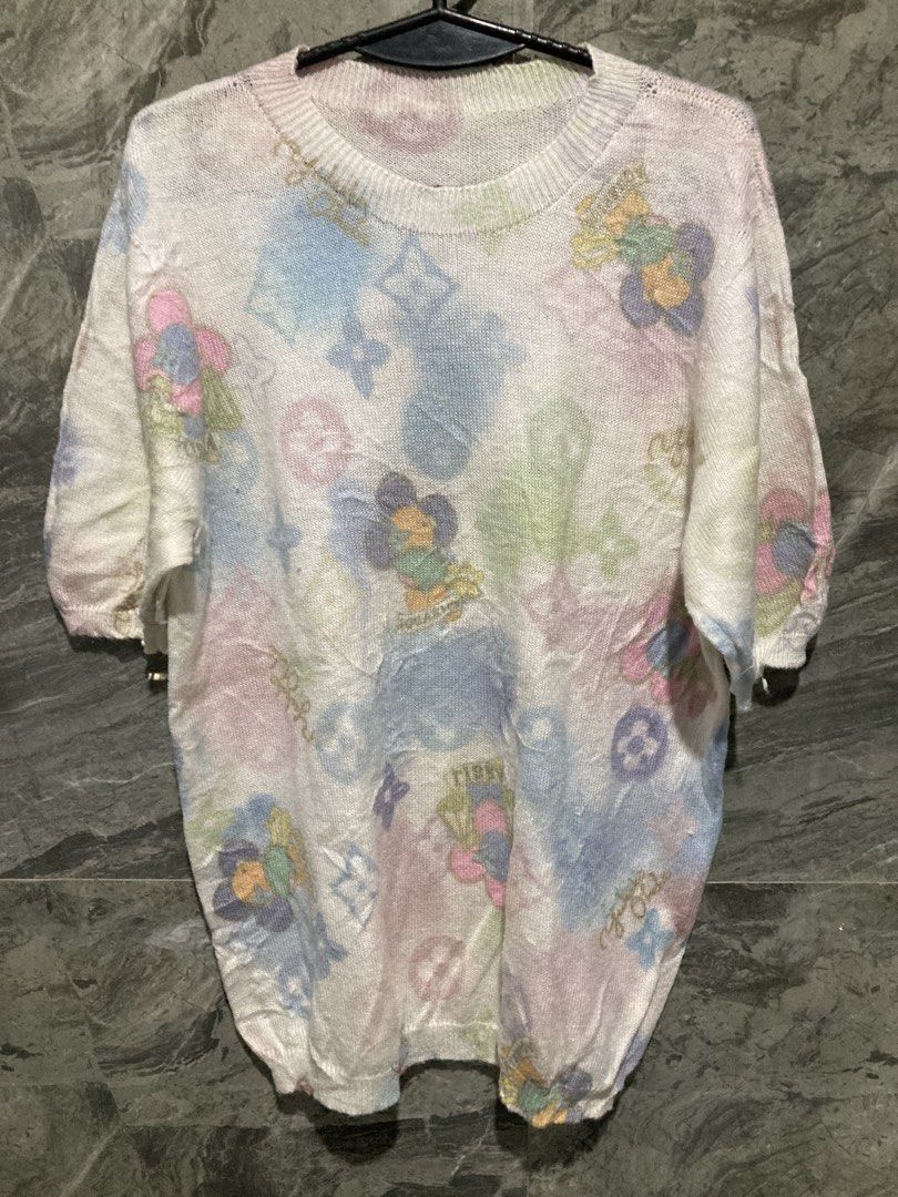 Knitted Blouse (Category: Blouses) located in General Santos City (Dadiangas). Submitted by amorhesthrift (Listing ID 1463701043, Image 1). Description: Size- L-XL Good to new condition.