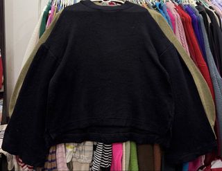 (Category: ) located in . Submitted by knitting.meow (Listing ID 1463727903, Image 1). Description: .