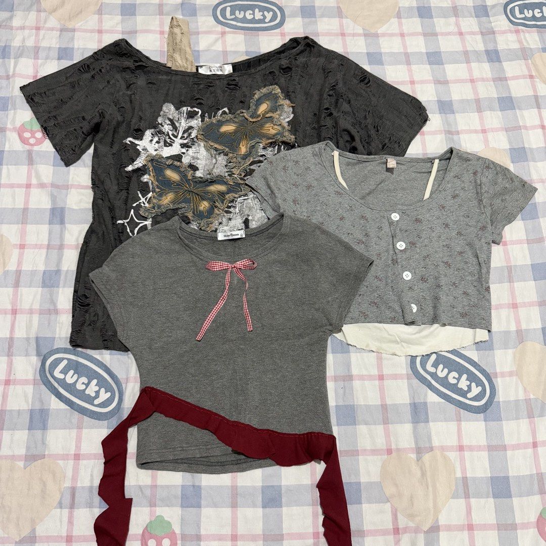 Korean Croptee (Category: Blouses) located in Manila. Submitted by cinnamocchi (Listing ID 1463722895, Image 2). Description: .
