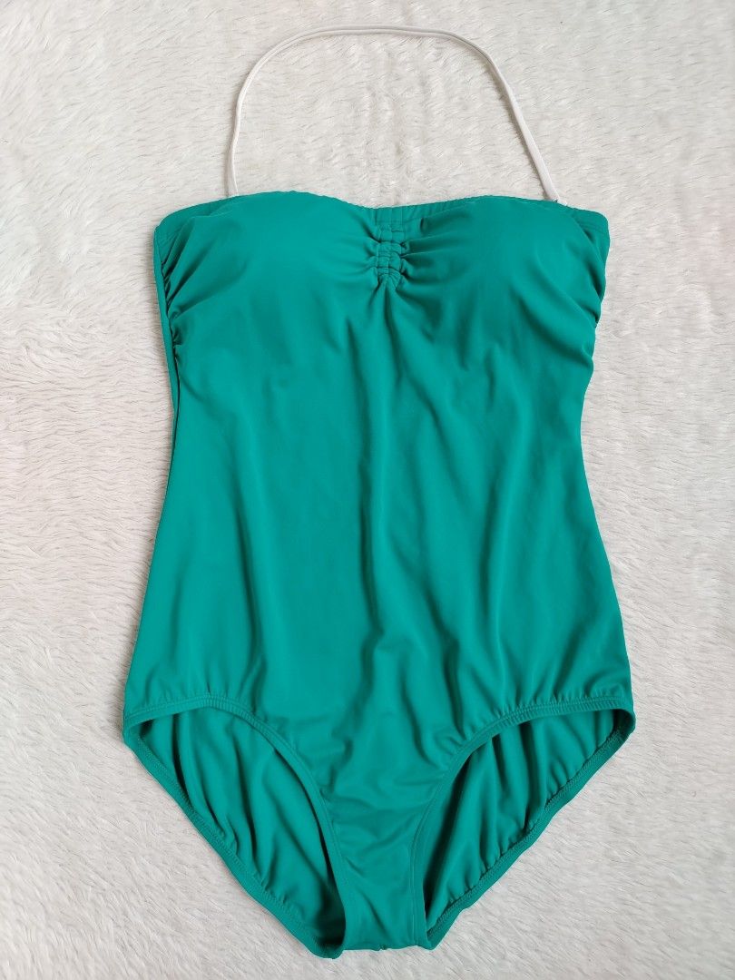(L) Jantzen One Piece Swimsuit (Category: Bikinis & Swimsuits) located in Paranaque City. Submitted by closetbykimkirsten (Listing ID 1463643798, Image 1). Description: 🎀Like New🎀 ✨Brand: JANTZEN ⚡Built in pad 🪷Size: Large 💸Price: P250 (Non Negotiable) ♦️All Items are PRELOVED in good condition. ♦️Please do manage your expectations. ♦️WASH before USE ♦️BUY at your own RISK 🔥NO RETURN NO EXCHANGE POLICY🔥 ⛔BOGUS BUYER/JOY RESERVER will be pos
