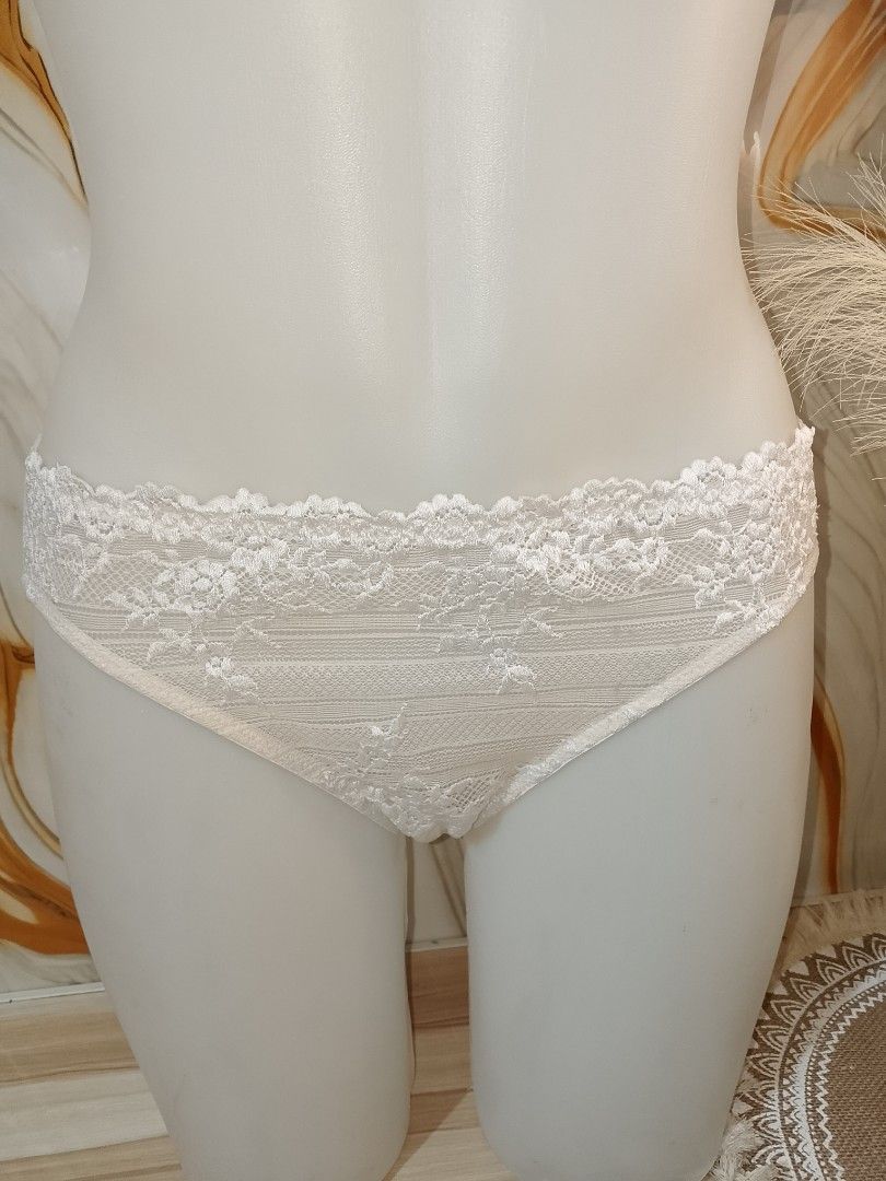 L: wacoal Lace panty (Category: Undergarments & Loungewear) located in Manila. Submitted by truecrystal-1407 (Listing ID 1463668757, Image 2). Description: .
