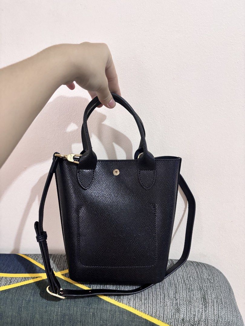 LC Sling Bag😍 (Category: Cross-body Bags) located in Manila. Submitted by anneprlvdbgs (Listing ID 1463625957, Image 2). Description: Huuuuuyyy super bet😍 isa lang tu unahan🤣 after neto wala na🤣 LC Black Sling Bag😘 📌Japan Auction Sourced 🍒 1,680 only (LP) 📌LIKE NEW/ in excellent condition 📌 ACTUAL PHOTO POSTED. What you see is exactly what you get. MOP: GCASH, Maribank & BDO QR MOD: Same day delivery if lalamove 📍 Makati.
