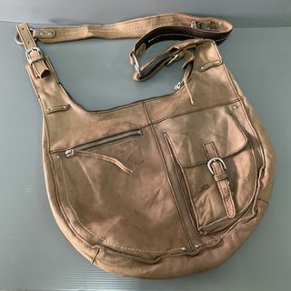 (Category: ) located in . Submitted by vintagebrandedstore (Listing ID 1463576845, Image 1). Description: .