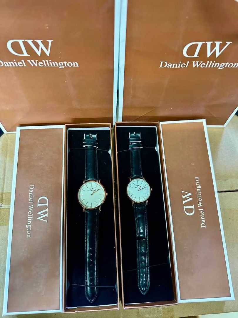 Leather strap couple set with box and paperbqg (Category: Men's Watches) located in Manila. Submitted by chellesshop (Listing ID 1463618913, Image 1). Description: .