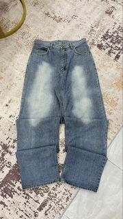 (Category: ) located in . Submitted by thriftbynya (Listing ID 1463641216, Image 1). Description: .