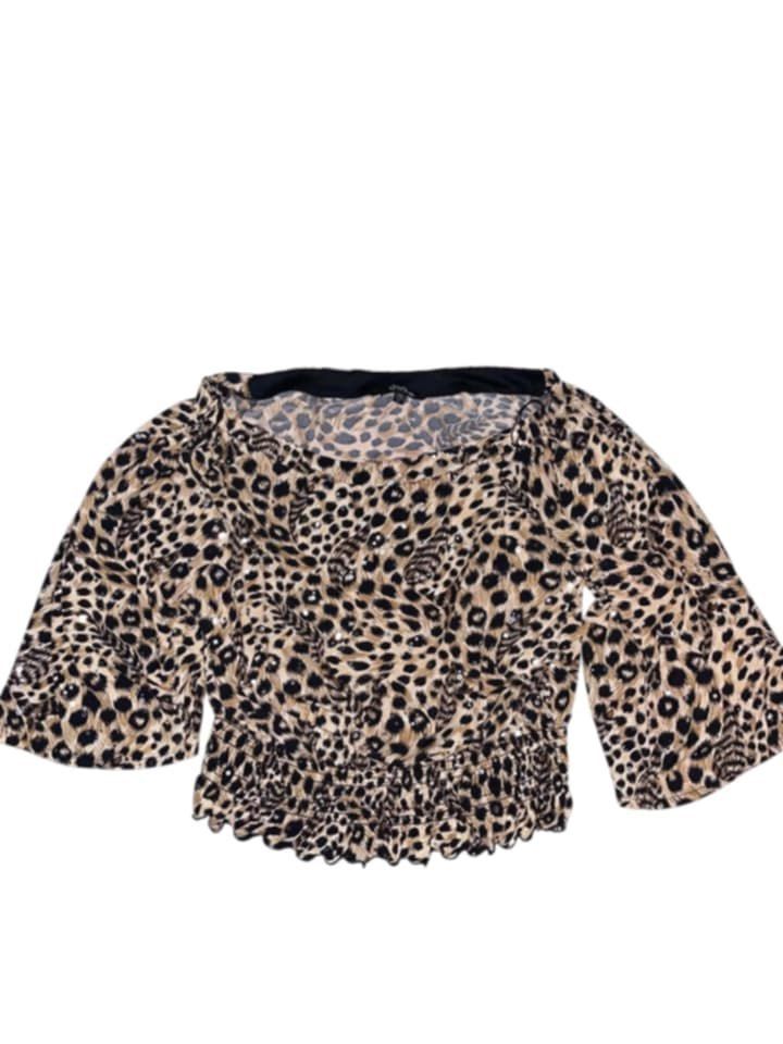 Leopard Print Off-Shoulder Bell Sleeve Top (Category: Longsleeves) located in Manila. Submitted by fastforest_65f95b (Listing ID 1463665712, Image 1). Description: - Trendy leopard print - Flattering off-shoulder design - Stylish bell sleeves - Comfortable smocked350 waist - Versatile for day or night - Easy to style with jeans or skirts.