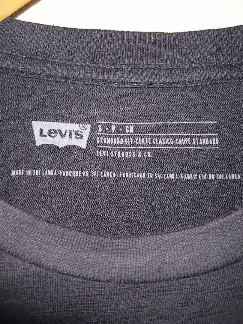 Levis (Category: Tshirts & Polo Shirts ) located in Malasiqui. Submitted by v.hype (Listing ID 1463592229, Image 3). Description: Levis size: small on tag dimension: 19w 27L excellent condition price : 1000 pesos + ship.
