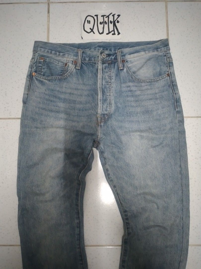Levi's 501 jeans 👖🔥 (Category: Jeans) located in Manila. Submitted by quikh.3018 (Listing ID 1463686175, Image 3). Description: Levi's 501 pants 🔥👖 straight cut 📍 size 34 on tag waist 34-36 📌 length 42📌 hem 7.5📌 excellent condition 👍 1,399 only 👌 Muntinlupa location 📍.