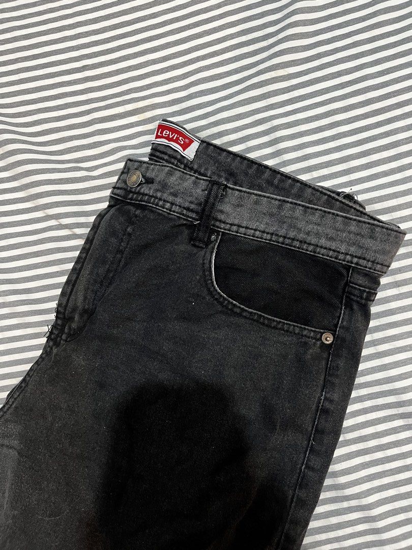 Levi's 505™ Size 40 (Category: Jeans) located in Manila. Submitted by nkv.carousold (Listing ID 1463614070, Image 2). Description: Parañaque, no haggling. Last price already. Lalamove booking only..