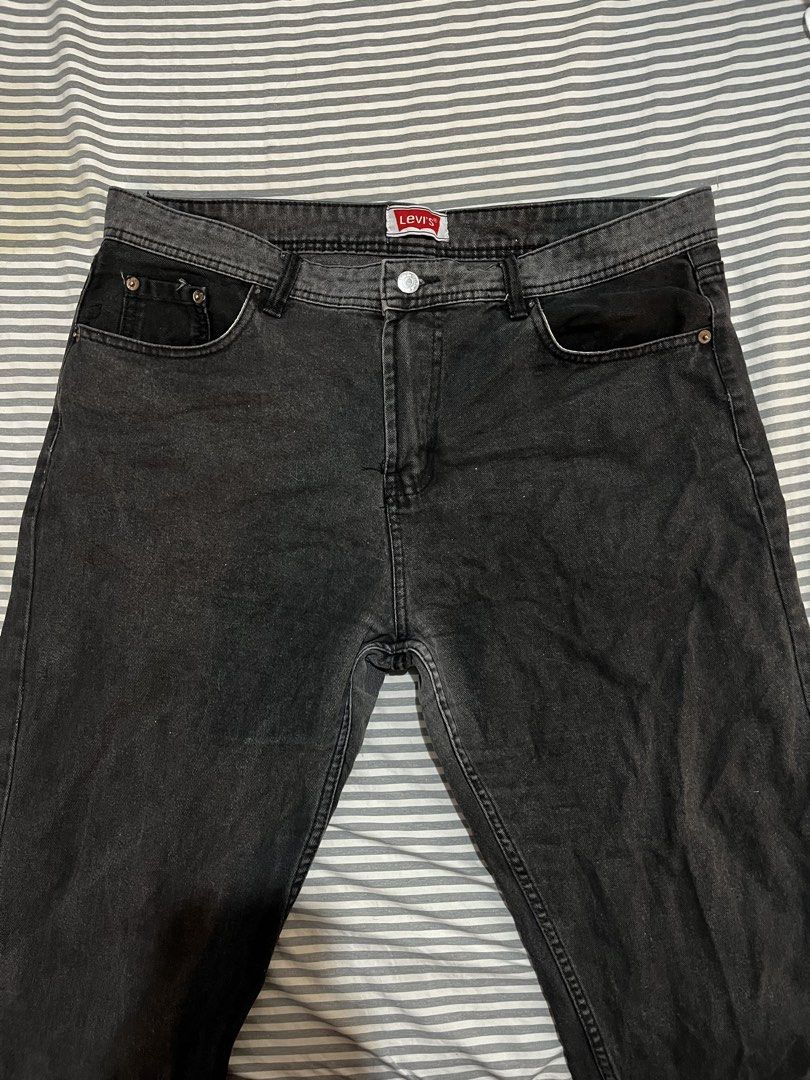 Levi's 505™ Size 40 (Category: Jeans) located in Manila. Submitted by nkv.carousold (Listing ID 1463614070, Image 1). Description: Parañaque, no haggling. Last price already. Lalamove booking only..