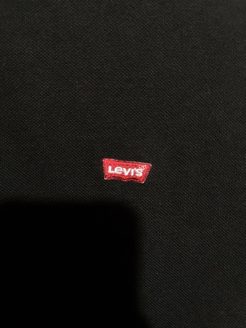 Levis polo (Category: Tshirts & Polo Shirts ) located in General Santos City (Dadiangas). Submitted by renziieeeee (Listing ID 1463690456, Image 2). Description: Levis polo Cotton Size small 18.5x28 LB 28.5 Very good condition .