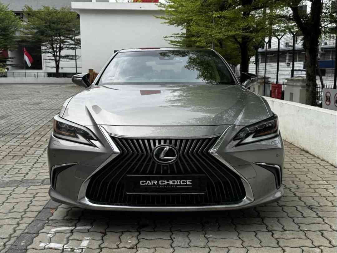 Lexus ES 250 2.5 Luxury (A) (Category: Used Cars) located in Singapore. Submitted by sgcarchoicewc (Listing ID 1463647529, Image 1). Description: Sales Contact: Casper Lim tel:90687290 .