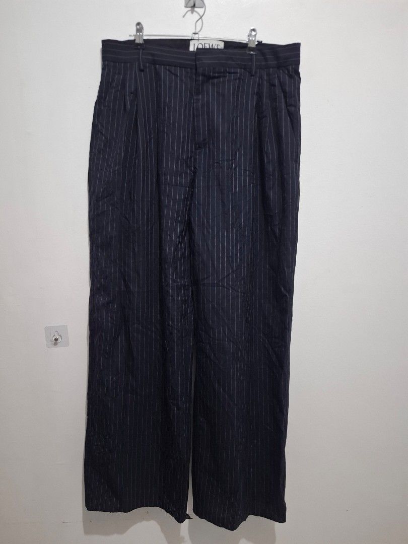 Loewe womens 48 (Category: Other Bottoms) located in Tarlac. Submitted by christopher.24 (Listing ID 1463638337, Image 1). Description: legit with issue.