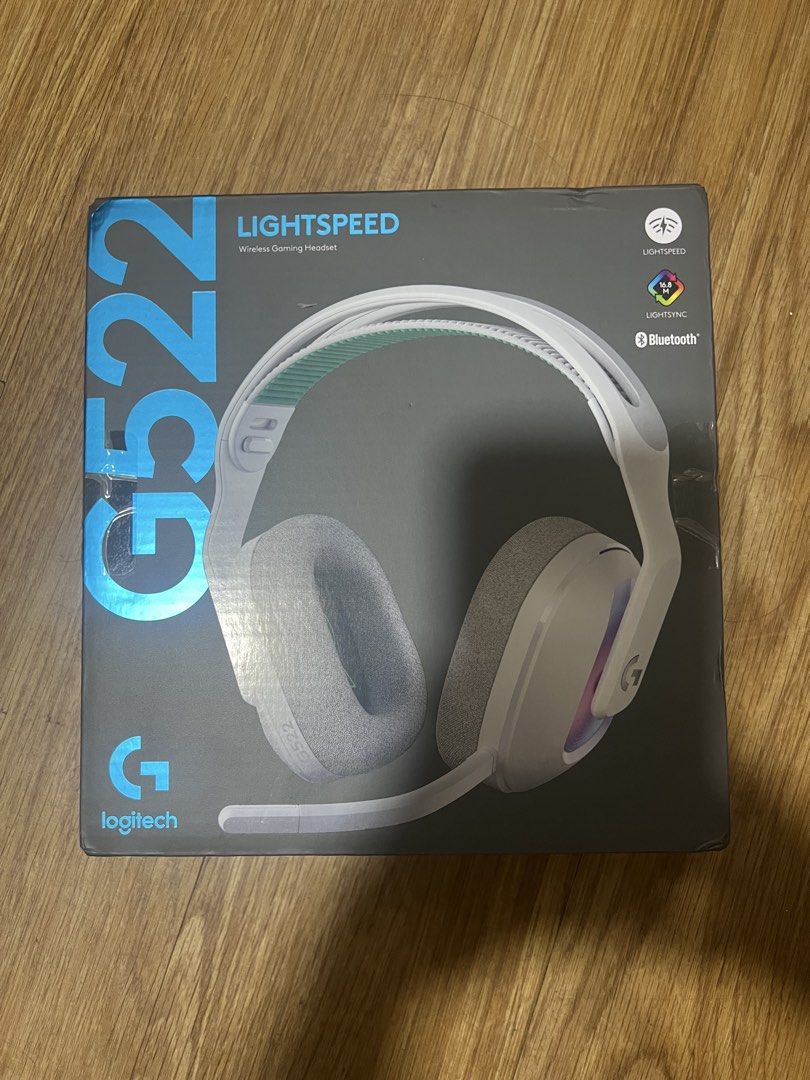 Logitech G522 LIGHTSPEED Wireless Gaming Headset White (Category: Headphones & Headsets) located in Quezon City. Submitted by royal.laileenchen (Listing ID 1463658463, Image 1). Description: - Logitech G522 LIGHTSPEED Wireless Gaming Headset - Color: White with RGB lighting on earcups - Connectivity: LIGHTSPEED wireless and Bluetooth - Battery Life: Up to 90 hours - Includes: USB receiver and charging cable Bought January 2026 Rfs: Need Cash Loca