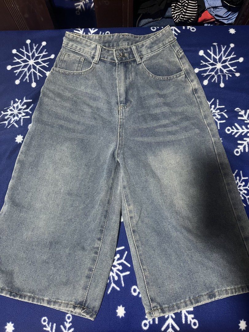 Long Jorts (Category: Other Bottoms) located in Mercedes. Submitted by sevendeadlyseans (Listing ID 1463623724, Image 1). Description: Waist: 25 in / 63.5cm. Length: 30 in / 76.2 cm. Gcash only. No cod. .