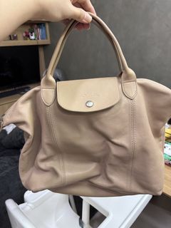 (Category: ) located in . Submitted by famlovestoshop (Listing ID 1463622380, Image 1). Description: .
