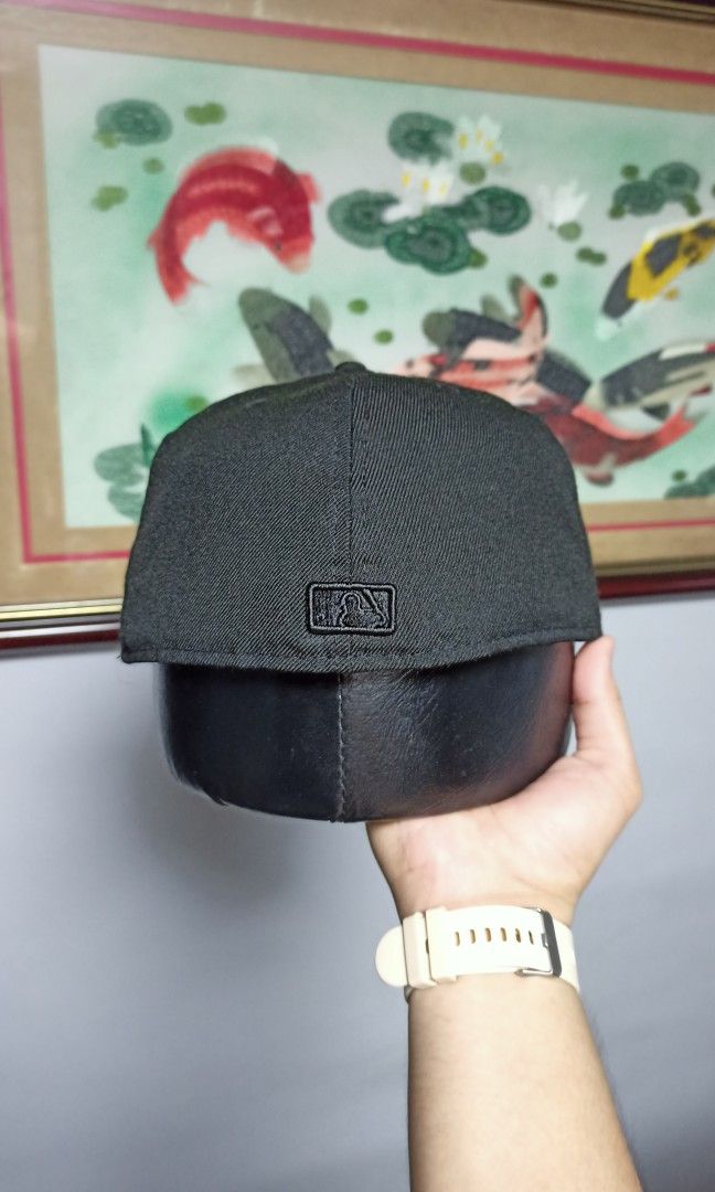 LOS ANGELES DODGERS (Category: Caps & Hats) located in Bulacan. Submitted by capscene (Listing ID 1463598215, Image 3). Description: LOS ANGELES DODGERS (Triple Black) Size: 7 3/4 •Excellent condition •100% wool •100% legit -₱1,550 only DM SA FB PAGE: "Cap $cene" 📥.