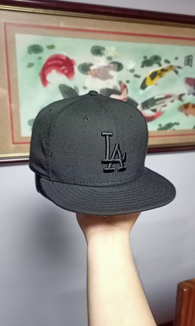 LOS ANGELES DODGERS (Category: Caps & Hats) located in Bulacan. Submitted by capscene (Listing ID 1463598215, Image 2). Description: LOS ANGELES DODGERS (Triple Black) Size: 7 3/4 •Excellent condition •100% wool •100% legit -₱1,550 only DM SA FB PAGE: "Cap $cene" 📥.