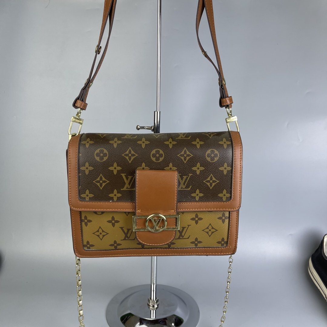 Louis vuitton bag (Category: Luxury Bags & Wallets) located in San Fernando. Submitted by sapatusannisean (Listing ID 1463667066, Image 2). Description: .