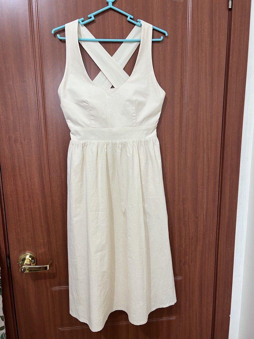 Love Bonito (Category: Dresses) located in Cebu City. Submitted by barbiejenz_cat (Listing ID 1463645196, Image 1). Description: Padded dress .