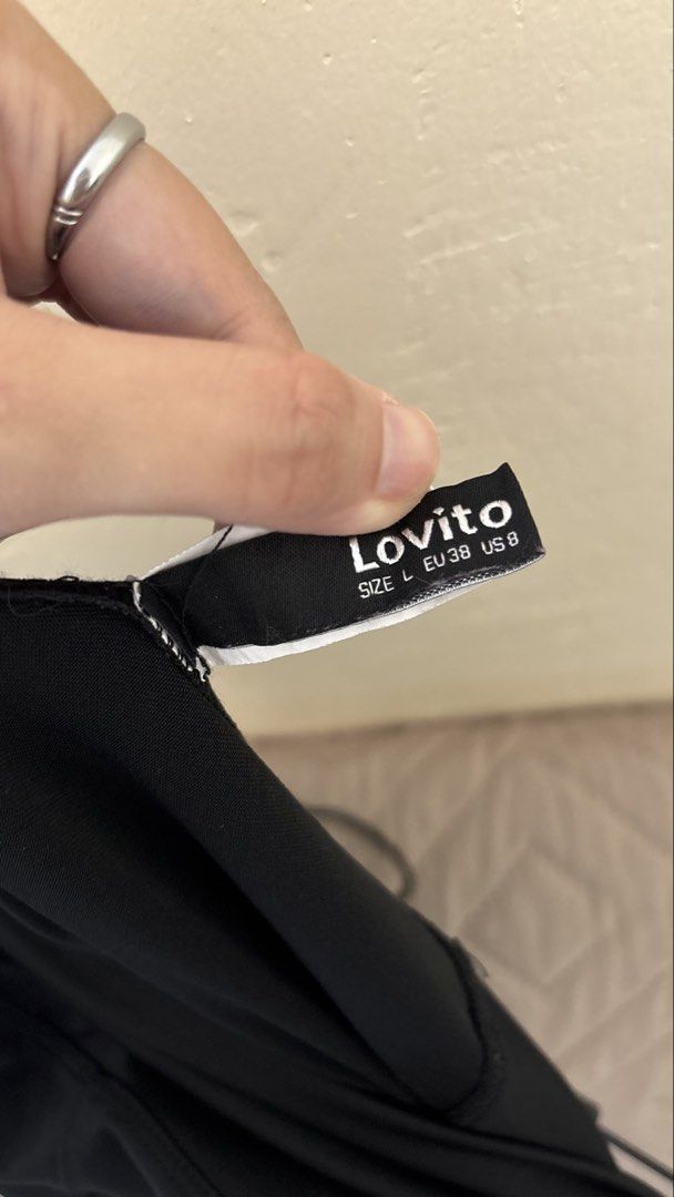 Lovito Black Leggings Size L (Category: Activewear) located in Santa Cruz. Submitted by homedecluttersale (Listing ID 1463640330, Image 2). Description: - Brand: Lovito - Color: Black - Size: L - Material: Comfortable and stretchy - Versatile: Great for workouts or casual wear - Design: Simple and classic - Easy to style: Pairs well with any top.